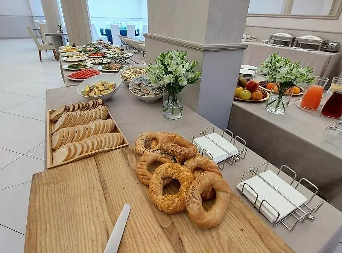 阿奈克斯卡兹米尔兹酒店