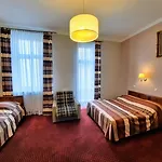 Aneks Kazimierz 3*
