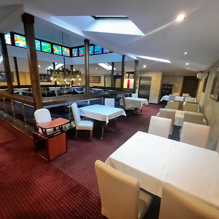 阿奈克斯卡兹米尔兹酒店 酒店 3*