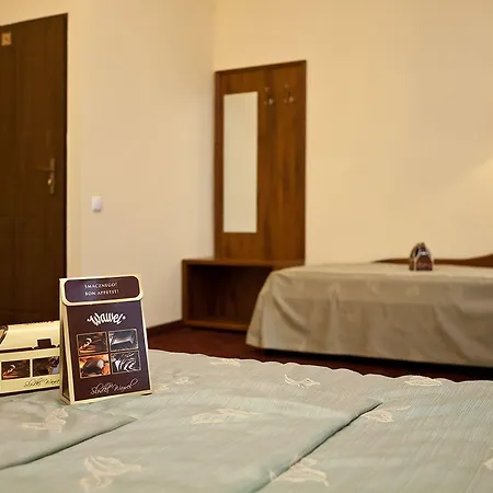 Aneks Kazimierz 3*