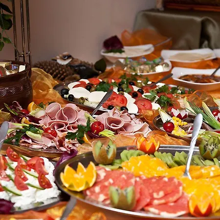 酒店 阿奈克斯卡兹米尔兹酒店 3*