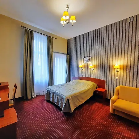 فندق Aneks Kazimierz 3*