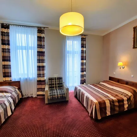 Aneks Kazimierz 3*