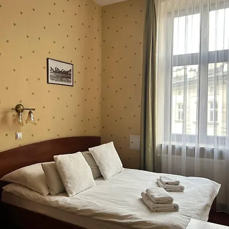 فندق Aneks Kazimierz 3*